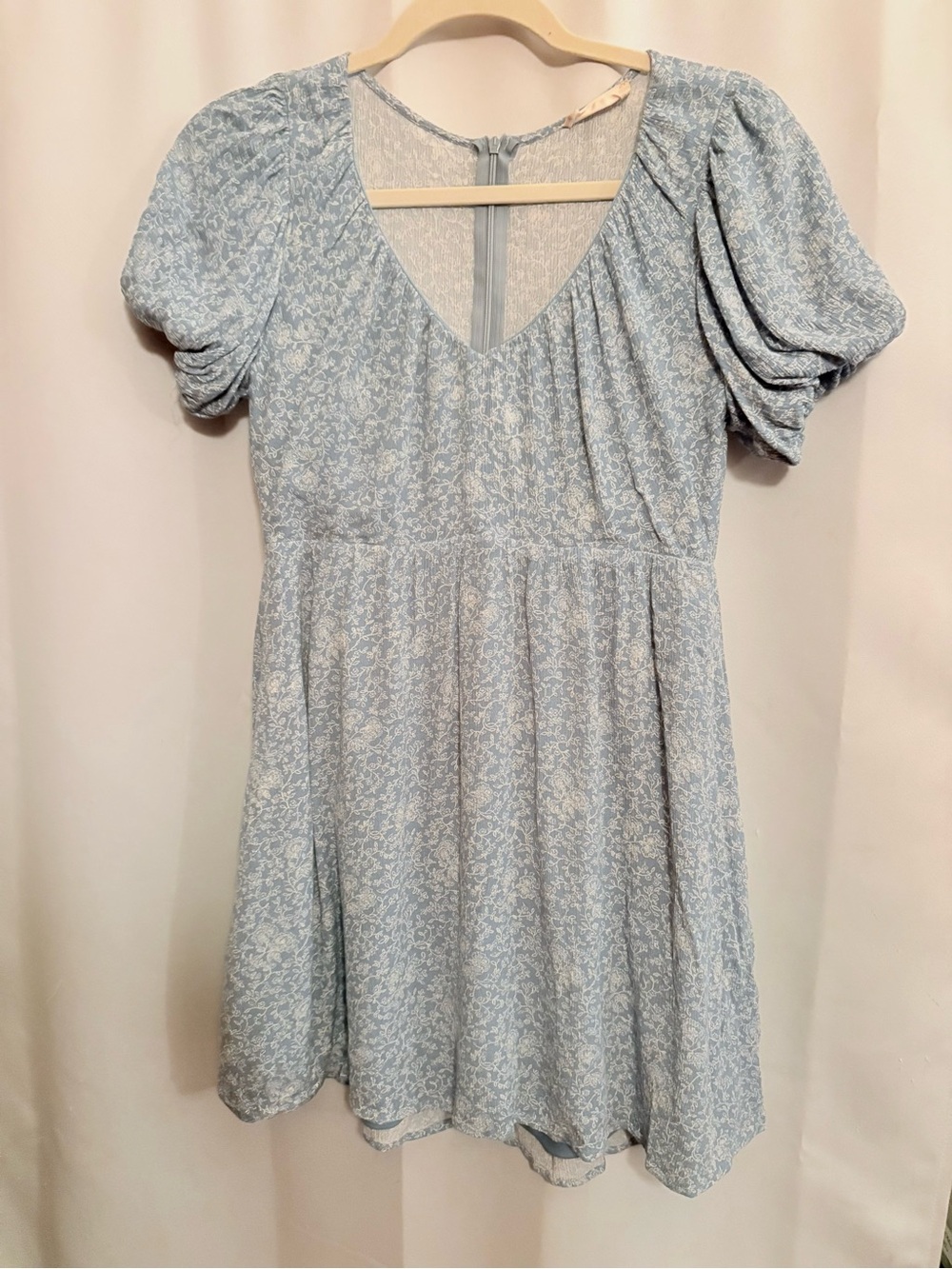 Altar’d State Light Blue Floral Puff Sleeve minidress
